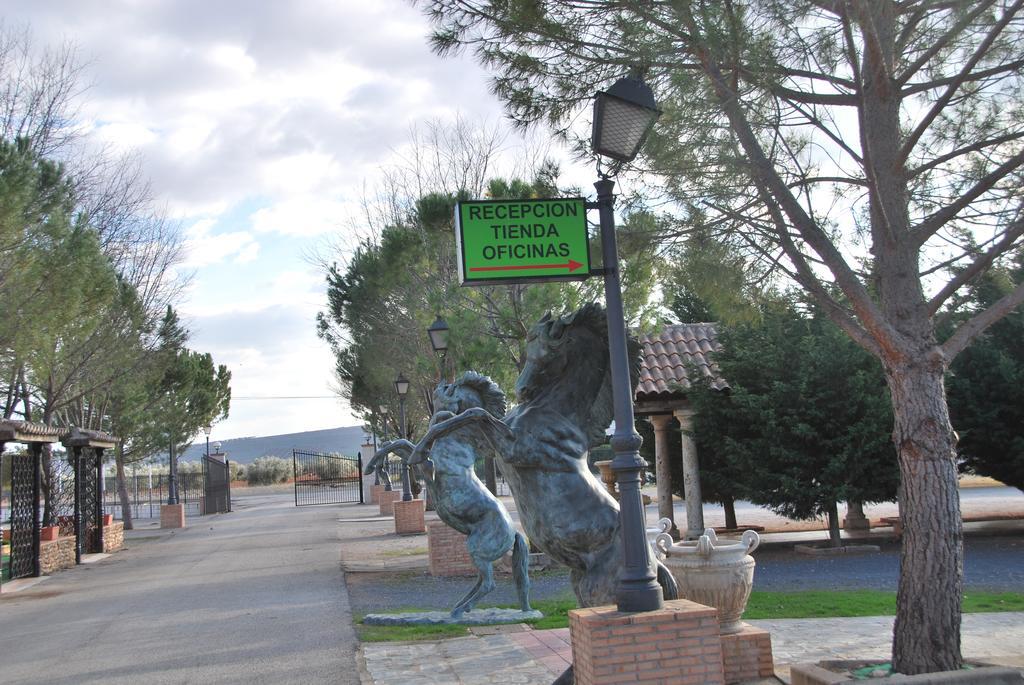 Alojamiento Rural Los Delfines Valdepeñas Zewnętrze zdjęcie
