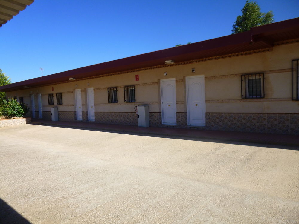 Alojamiento Rural Los Delfines Valdepeñas Zewnętrze zdjęcie